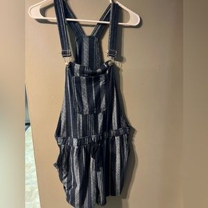 Women’s bib overall shorts